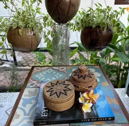 Indah Puri Bali On * Candidasa