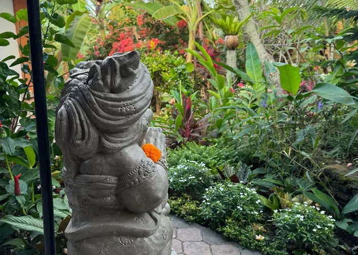 Indah Puri Bali On * Candidasa